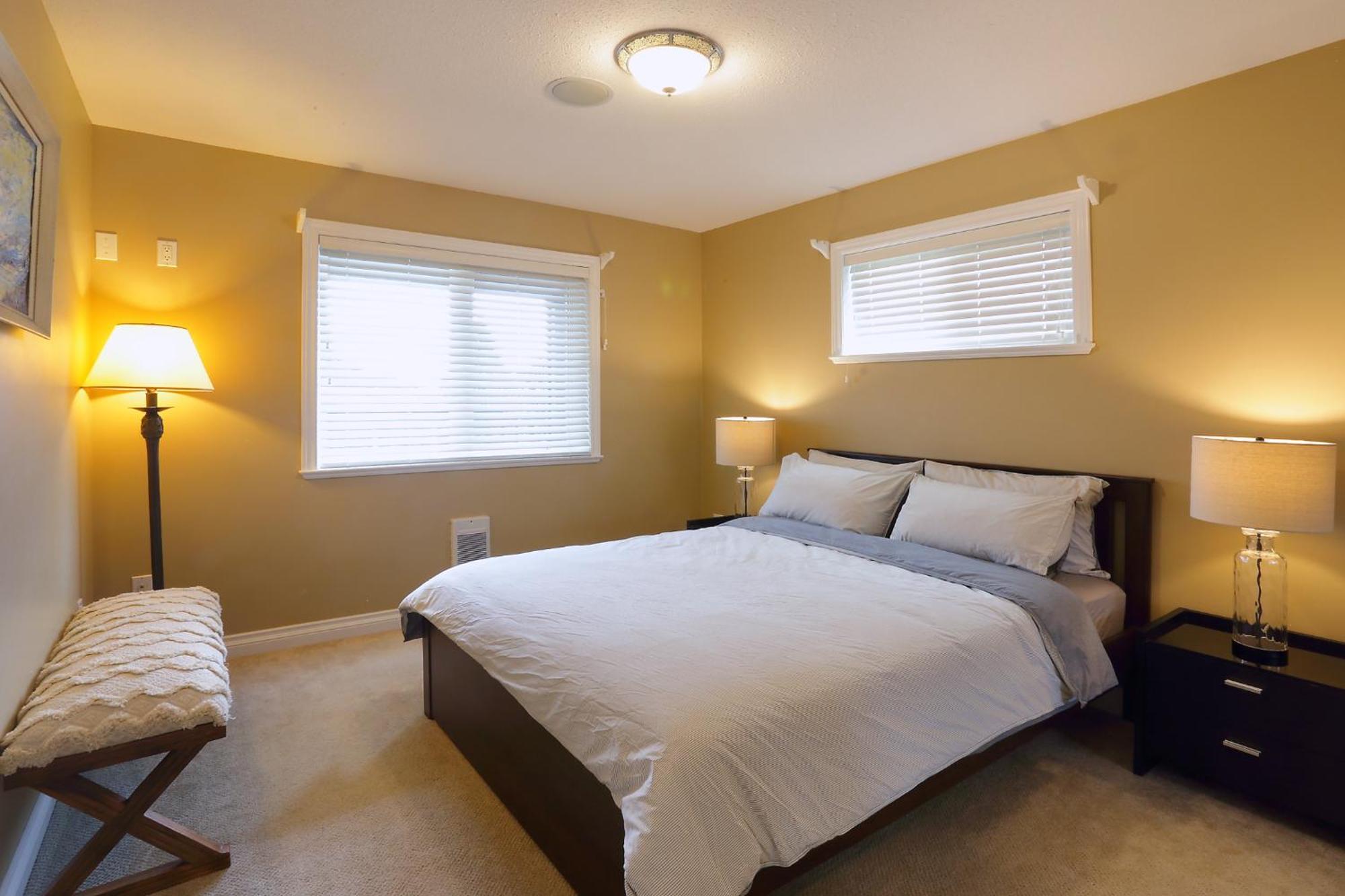 Lovely J Home -Stunning River View Cozy Two Bedroom Private Suite New Westminster Exteriör bild
